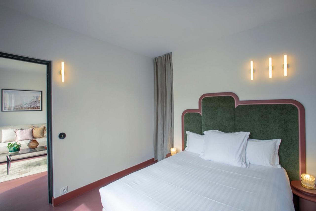 Joie Bargue Apartment